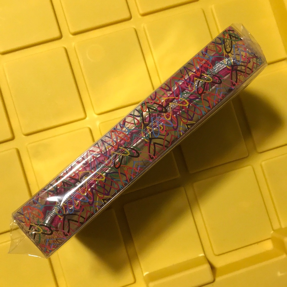 Sephora- JGoldCrown “Bleeding Hearts” Brush Set - Picture 4 of 7
